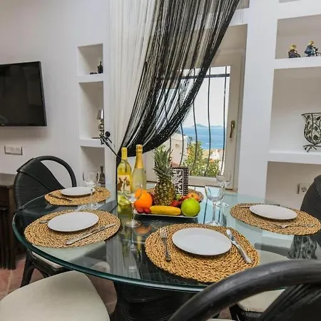 Eski Kiyi Kentin Kalbindeki Ev Ferienhaus